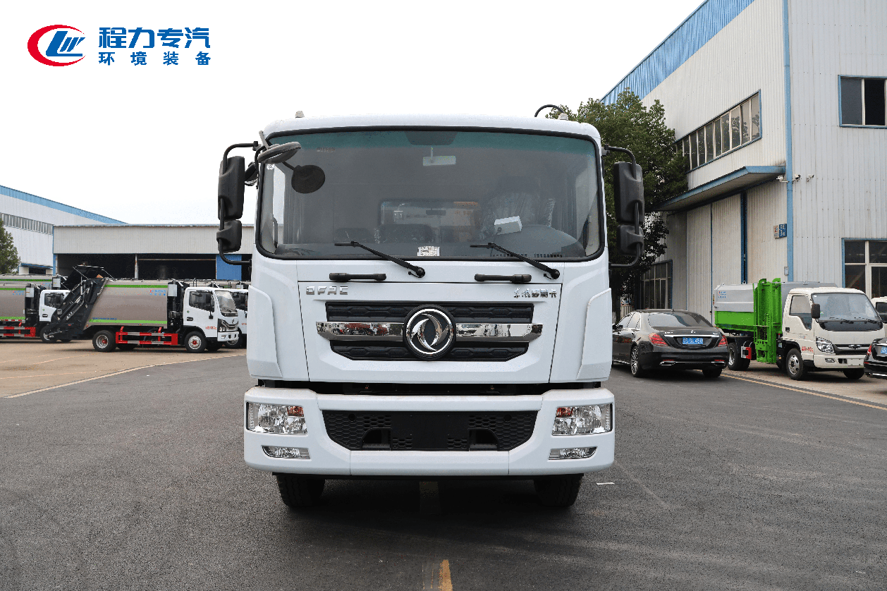 東風(fēng)多利卡D9壓縮垃圾車(chē)