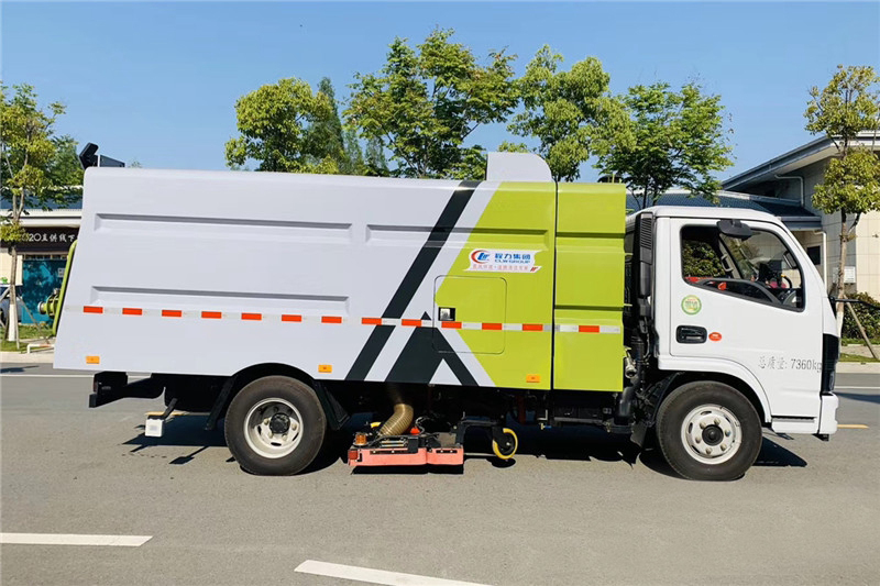 東風(fēng)小多利卡吸塵車