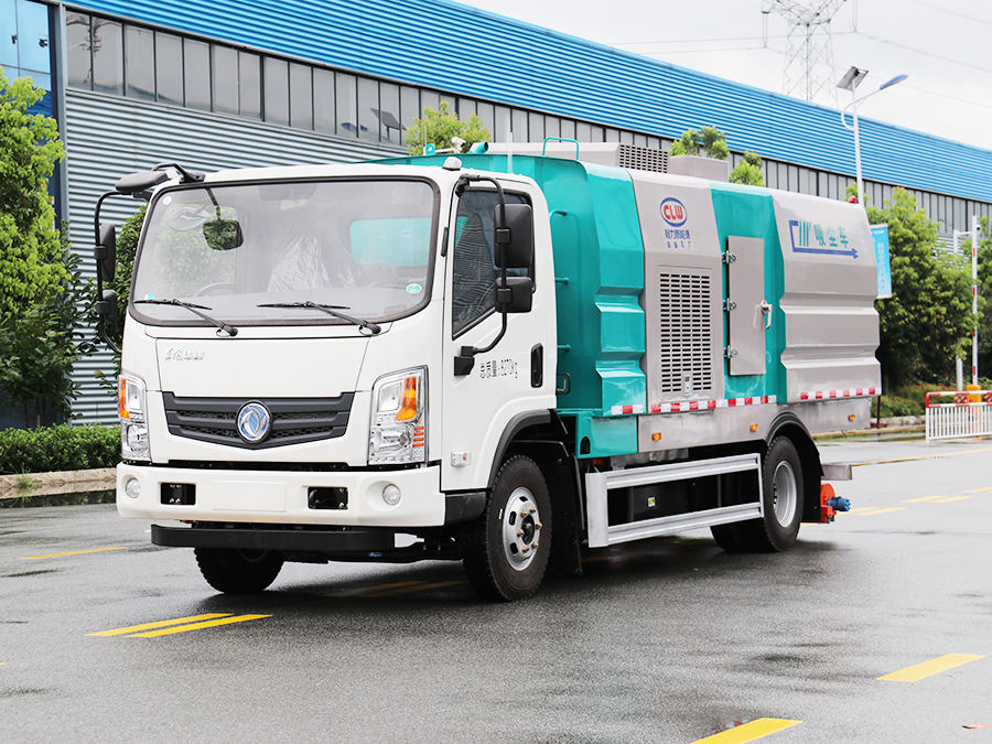 東風華神純電動吸塵車