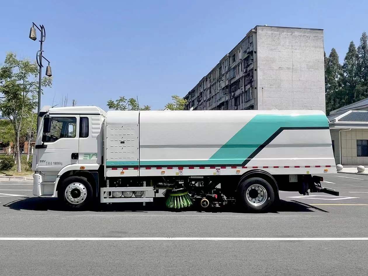 陜汽德龍純電動(dòng)洗掃車